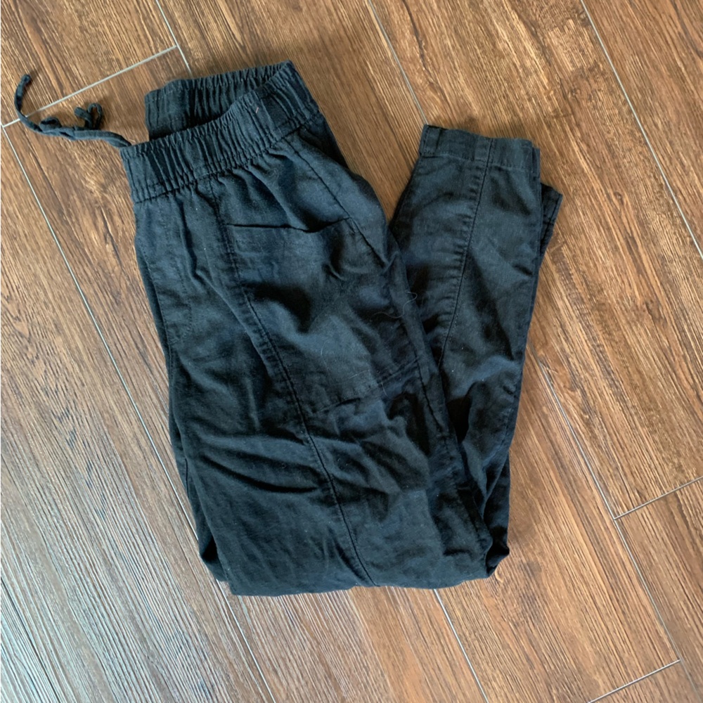 Black linen cropped pants